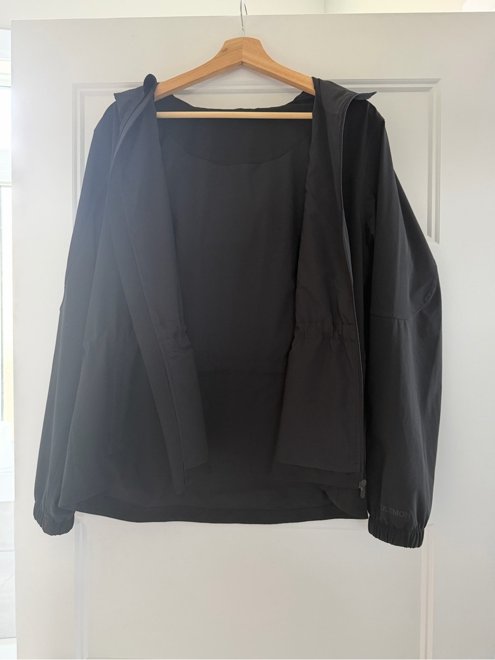 LULULEMON PACKABLE WATER REPELLENT JACKET - Picture 10 of 11